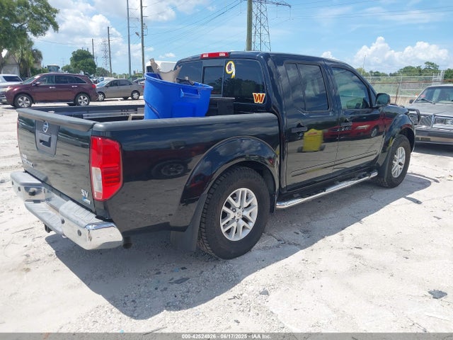 1N6DD0ER2HN762643 Nissan 2017