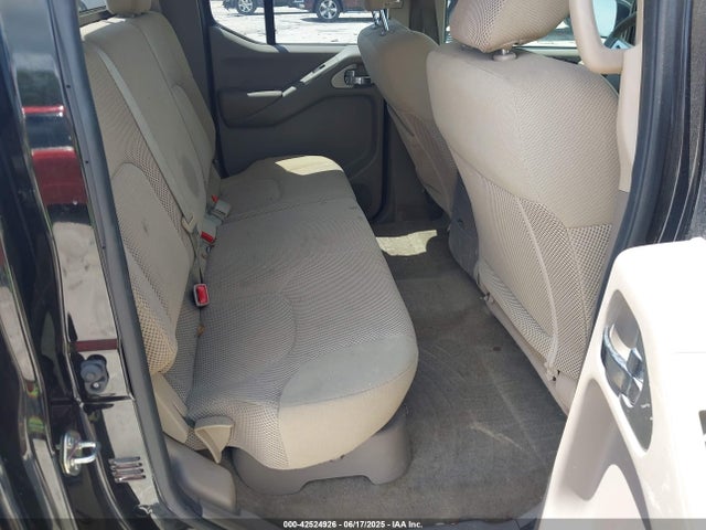 1N6DD0ER2HN762643 Nissan 2017
