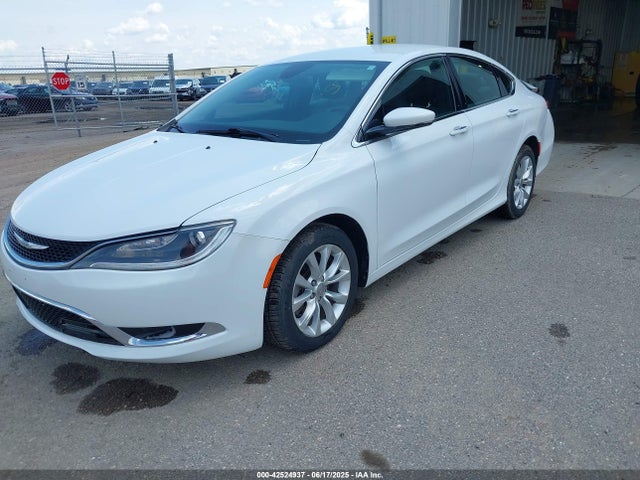 Chrysler 2015 2015 1C3CCCCB0FN574729 Image 2