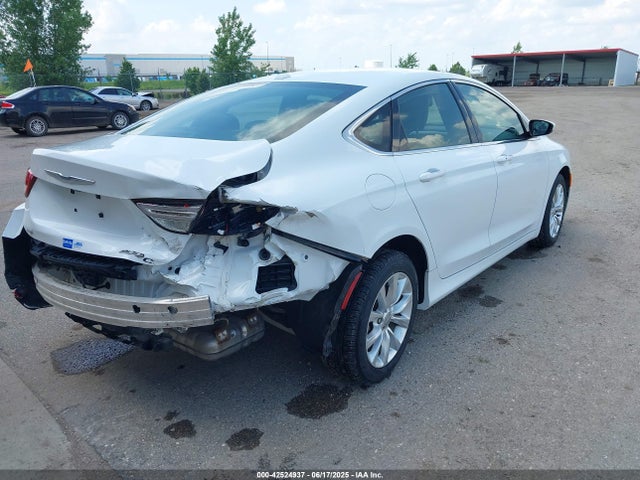 Chrysler 2015 2015 1C3CCCCB0FN574729 Image 4