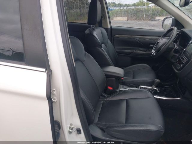 2019 MITSUBISHI OUTLANDER JA4AD3A32KZ036834 Photo 4