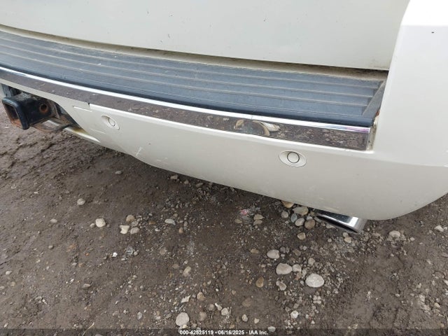 2009 CADILLAC ESCALADE ESV 1GYFK56219R114974 Photo 5