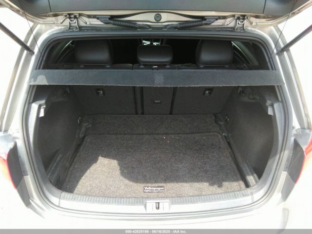 WVWUF7AU7GW154092 Volkswagen Golf R 4-door