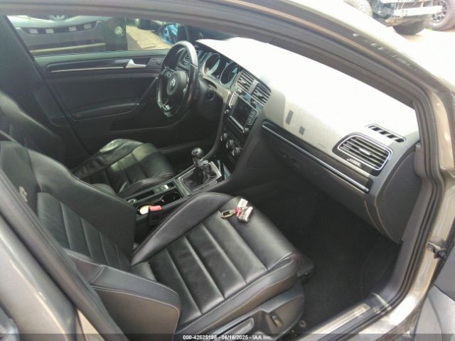 WVWUF7AU7GW154092 Volkswagen Golf R 4-door