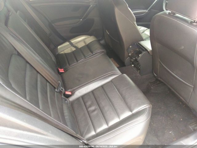 WVWUF7AU7GW154092 Volkswagen Golf R 4-door