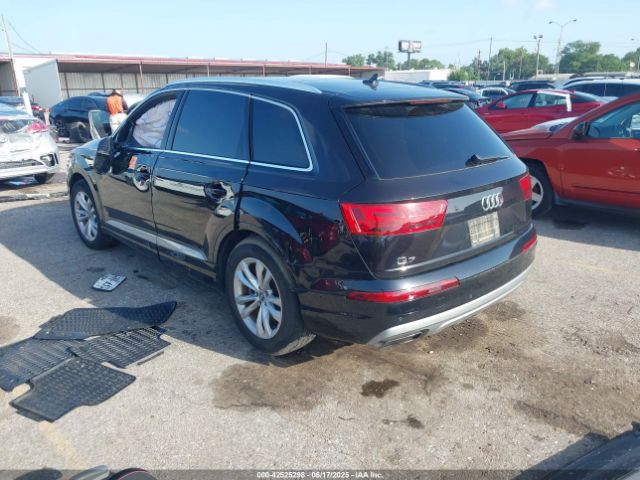 2019 AUDI Q7 WA1LAAF73KD005199 Photo 2