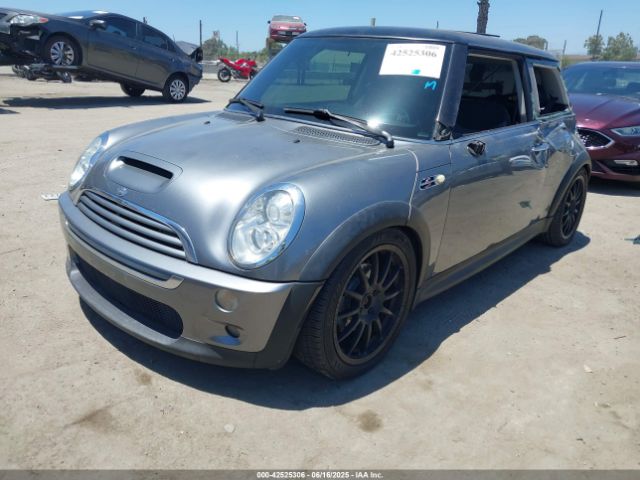 2006 MINI COOPER S WMWRE33536TL22511 Photo 1