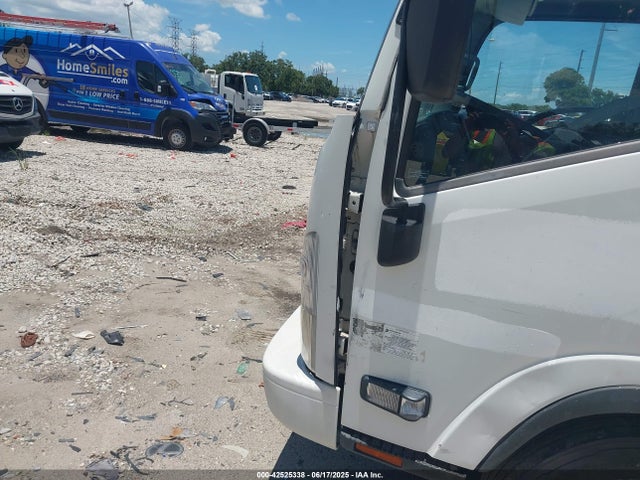 Aukcja sprzedaży 2016 Isuzu Npr Hd Gas Reg, vin: 54DC4W1B1GS801180, numer aukcji: 42525338