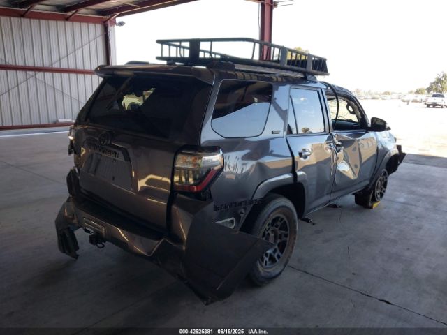 2021 TOYOTA 4RUNNER JTENU5JR3M5886047 Photo 3