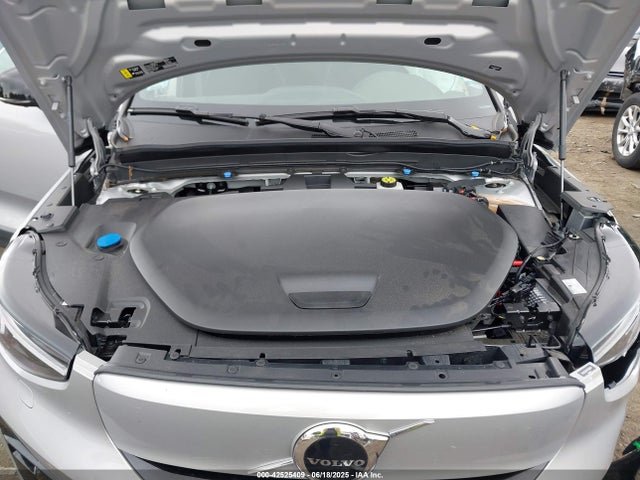 YV4ED3UM1P2058851 Volvo e400v6