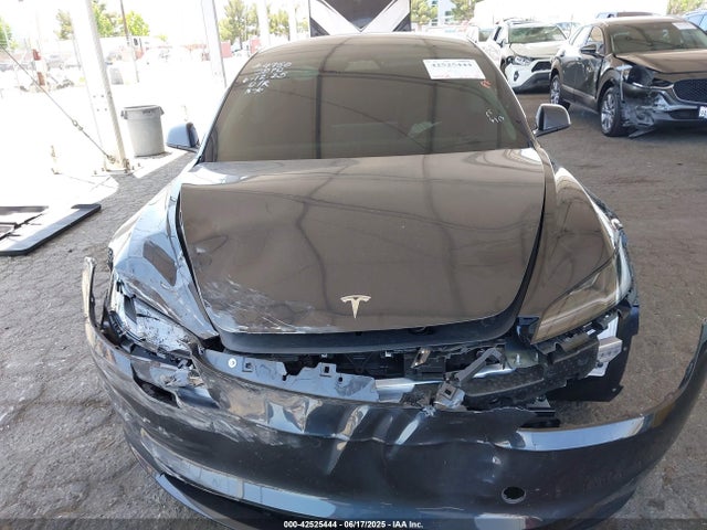 5YJ3E1EA5SF978214 Tesla 2025