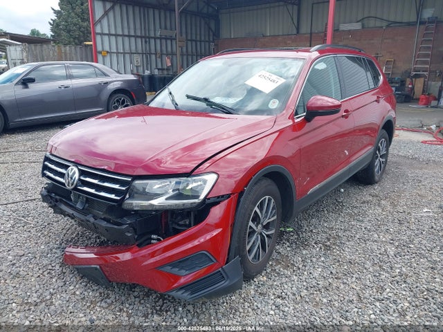 Volkswagen 2018 2018 3VV2B7AX7JM197319 Image 2