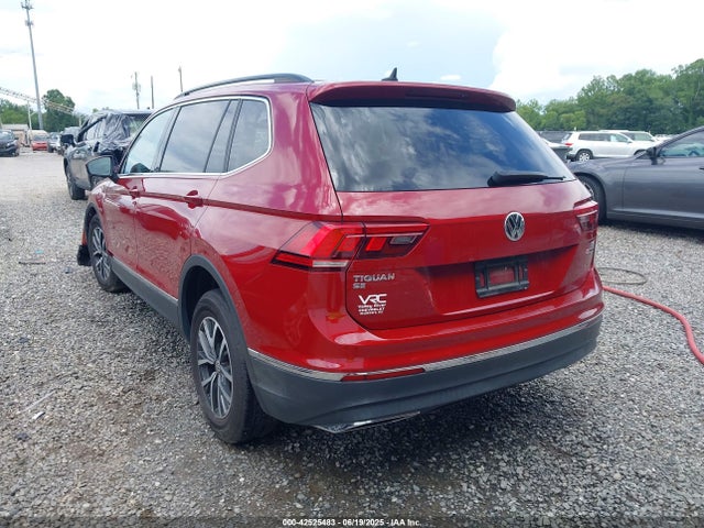 Volkswagen 2018 2018 3VV2B7AX7JM197319 Image 3