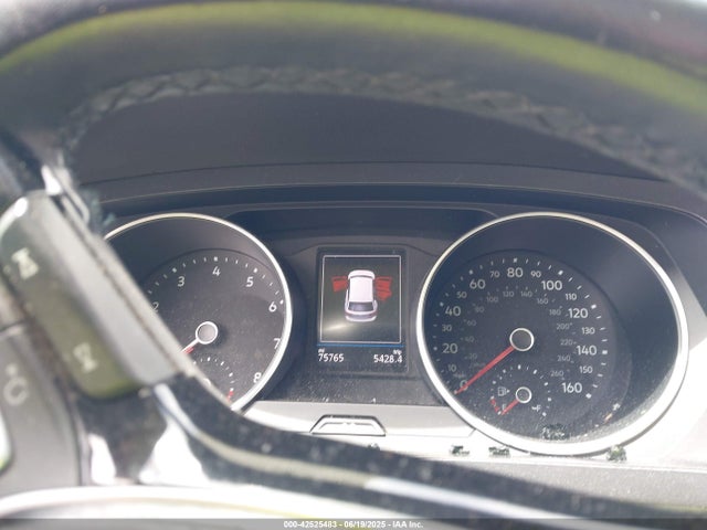 Volkswagen 2018 2018 3VV2B7AX7JM197319 Image 7