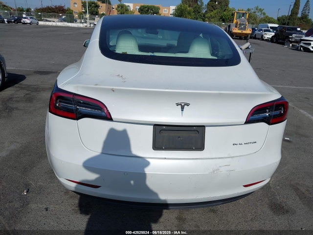 5YJ3E1EB5NF176176 Tesla MODEL 3