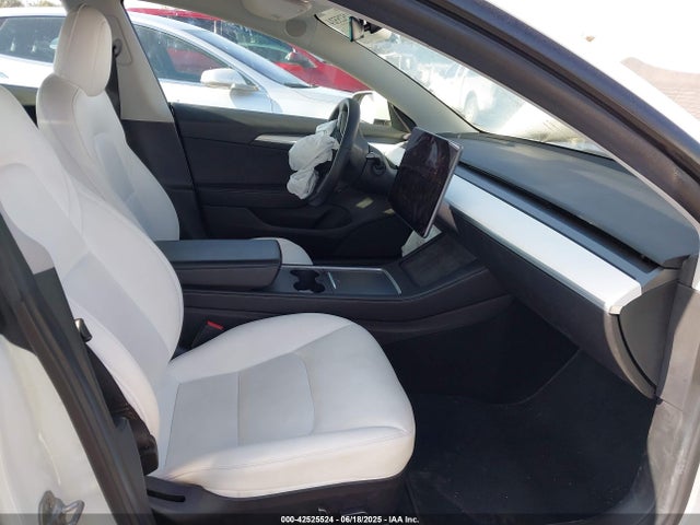 2022 TESLA MODEL 3 5YJ3E1EB5NF176176 Photo 4