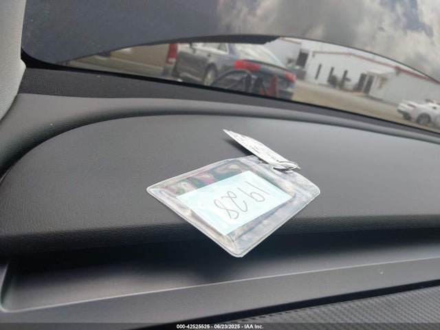 5YJ3E1EB3NF106675 Tesla 2022
