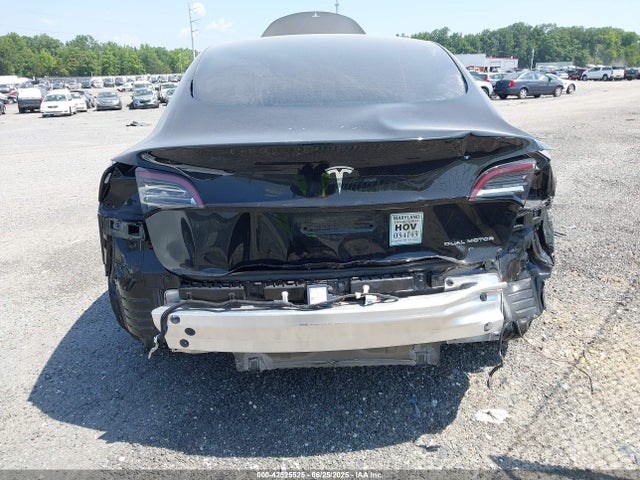 5YJ3E1EB3NF106675 Tesla 2022