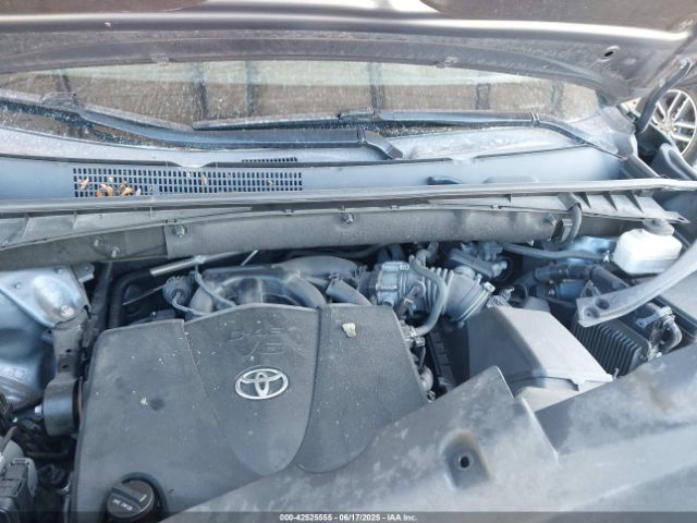 2019 TOYOTA HIGHLANDER 5TDKZRFH7KS346594 Photo 9