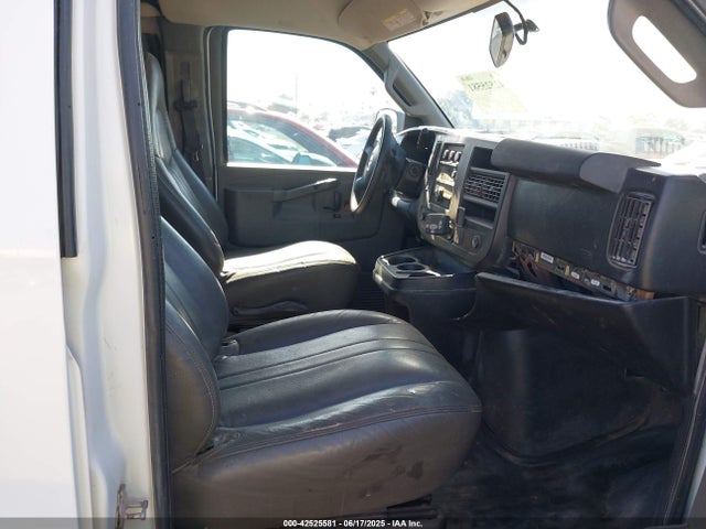 1GCWGAF71M1242604 Chevrolet l8t
