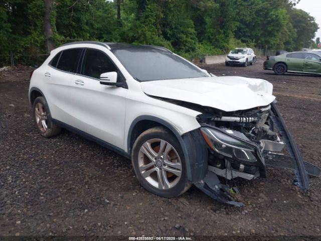 2016 MERCEDES-BENZ GLA 250 WDCTG4GB0GJ256936