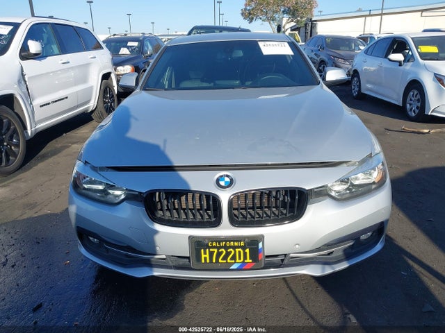 WBA8B9G32HNU56014 BMW 2017