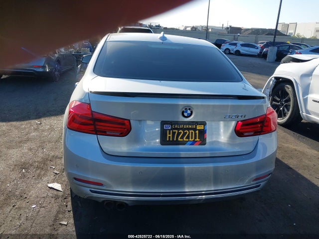 WBA8B9G32HNU56014 BMW 2017