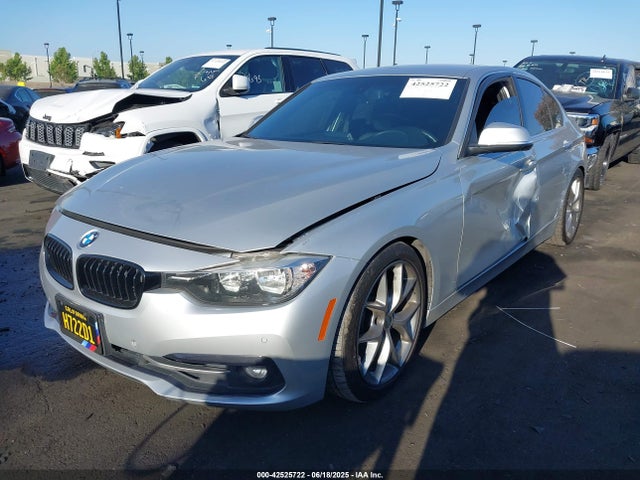 WBA8B9G32HNU56014 BMW 2017