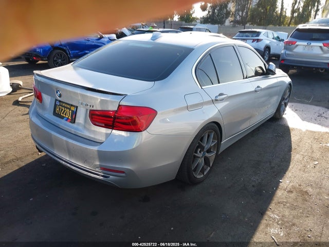 WBA8B9G32HNU56014 BMW 2017