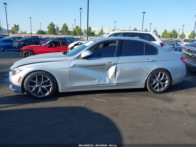 WBA8B9G32HNU56014 BMW 2017