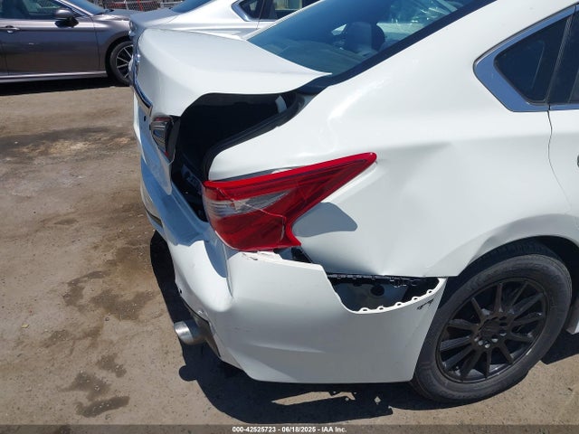 1N4AL3AP3JC179391 Nissan 2018
