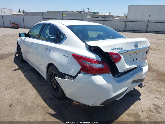 1N4AL3AP3JC179391 Nissan 2018