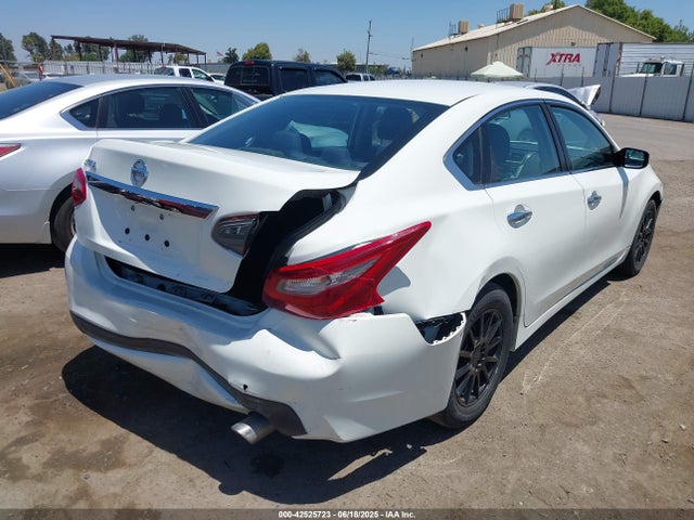 1N4AL3AP3JC179391 Nissan 2018