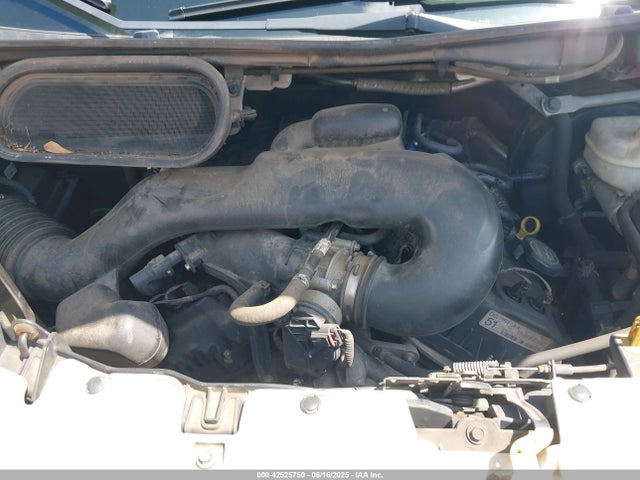 1FTNR2CM1FKA00768 Ford 2015