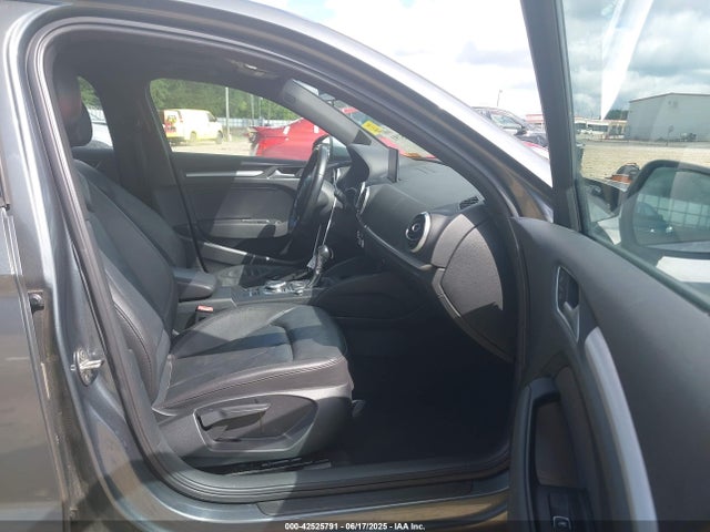 2016 AUDI A3 WAUA7GFF9G1057173 Photo 4