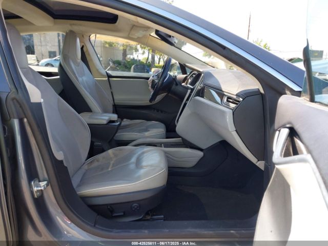2014 TESLA MODEL S 5YJSA1H19EFP36971 Photo 4