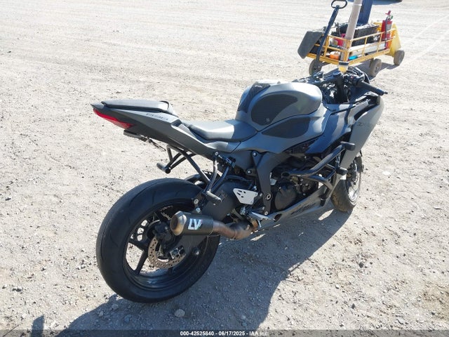 JKBZXJJ13SA021217 Kawasaki Ninja Zx-6r