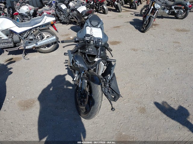 JKBZXJJ13SA021217 Kawasaki Ninja Zx-6r