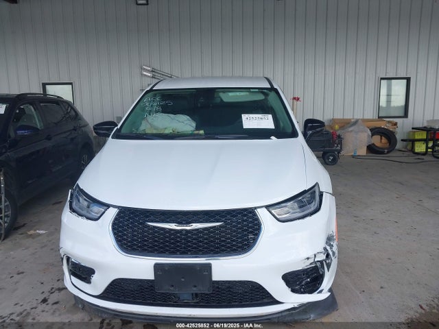 2C4RC1BG1RR120665 Chrysler 2024