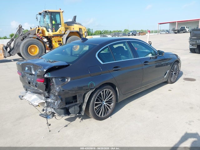 BMW 530e 2022 WBA13AG02NCH64896 Image 4