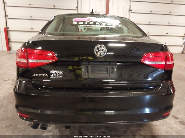 3VW2K7AJ4FM243087 Volkswagen 2015