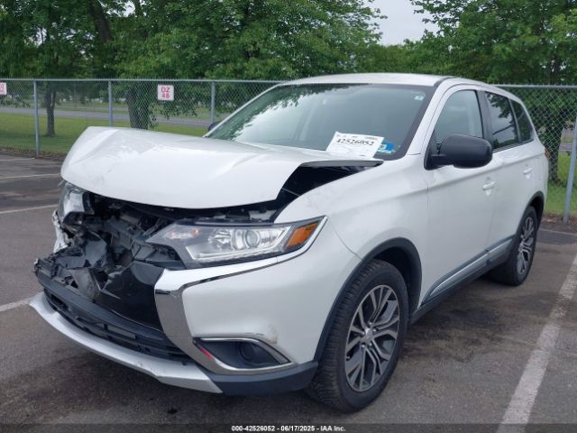2016 MITSUBISHI OUTLANDER JA4AZ3A39GZ035527 Photo 1