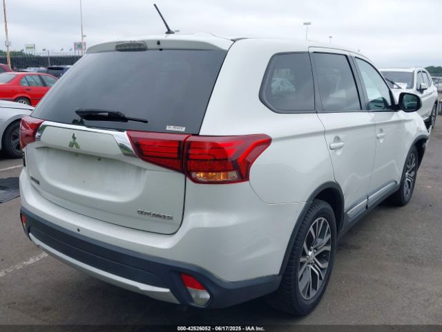 2016 MITSUBISHI OUTLANDER JA4AZ3A39GZ035527 Photo 3