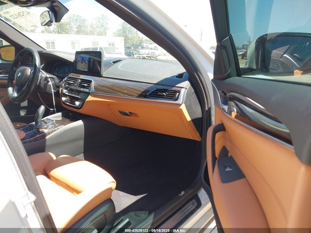 WBA53BH04PWY09566 BMW 530I