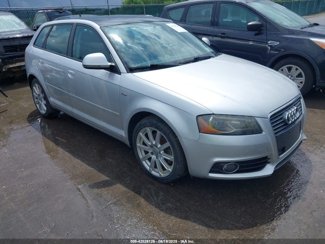 2010 AUDI A3 WAUKEAFM6AA101658 Photo 0