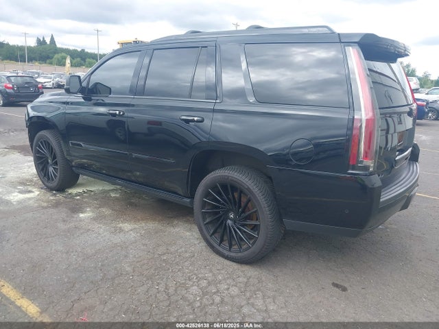 2017 CADILLAC ESCALADE 1GYS4DKJ1HR348899 Photo 2