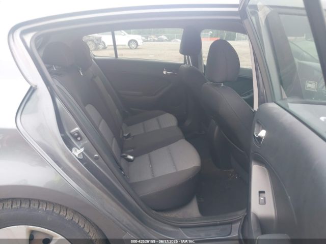 KNAFK5A86G5583965 KIA FORTE LX