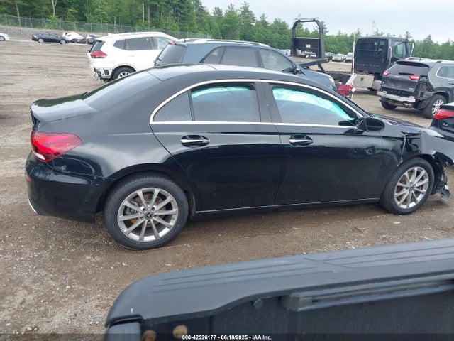 WDD3G4FB5KW025491 Mercedes-Benz m260