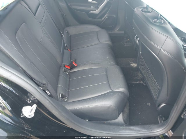 WDD3G4FB5KW025491 Mercedes-Benz m260
