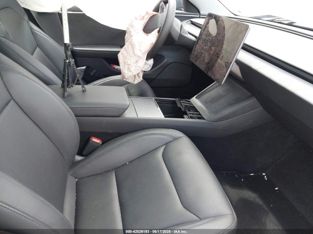 2024 TESLA MODEL 3 5YJ3E1EB6RF816935 Photo 4